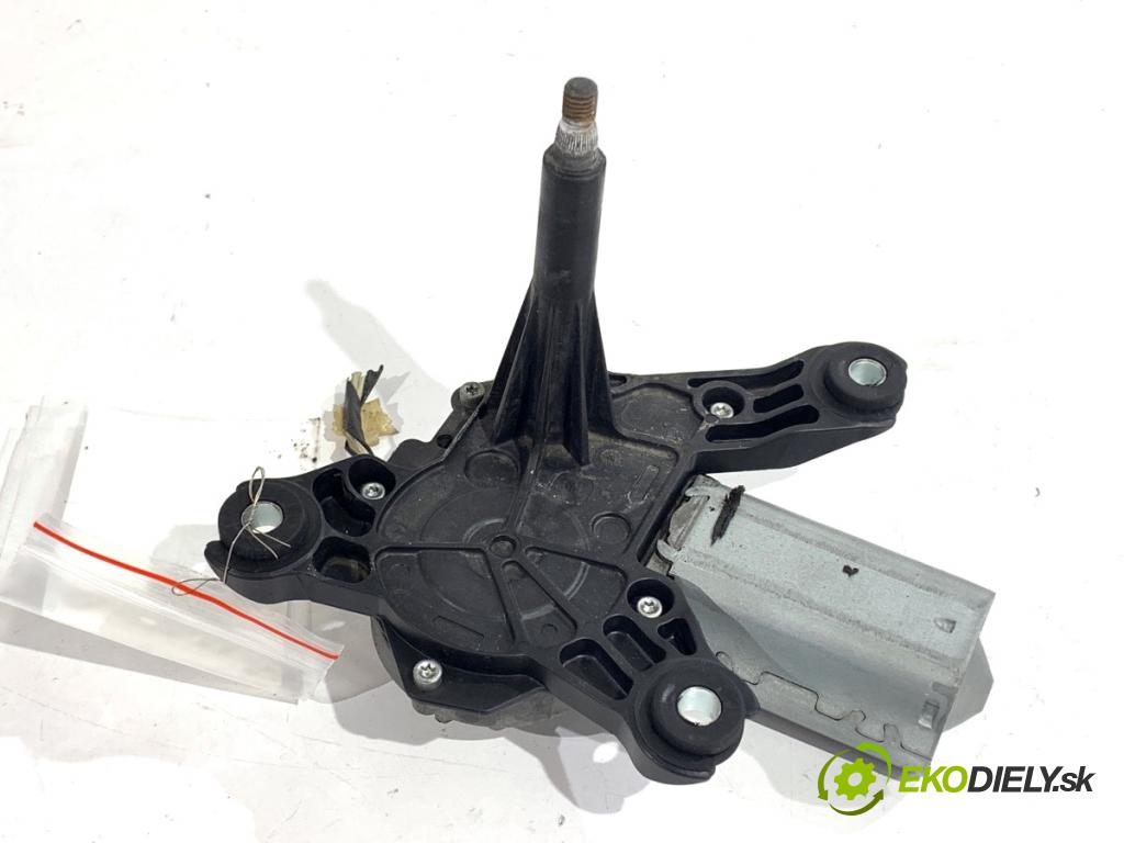 OPEL INSIGNIA A liftback 2009 118 kW 2.0 CDTI (68) 1956 Motor stieračov zad 13269910