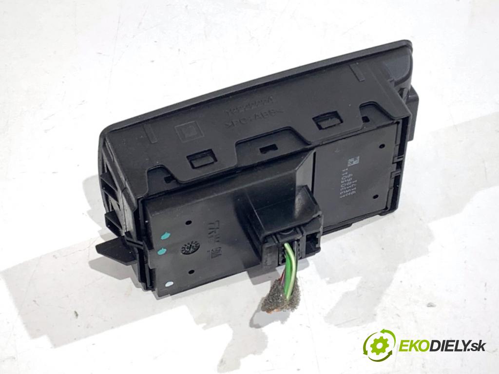 OPEL INSIGNIA A liftback 2009 118 kW 2.0 CDTI (68) 1956 Prepínač okien 13305011 (Prepínacie páčky pod volantom)