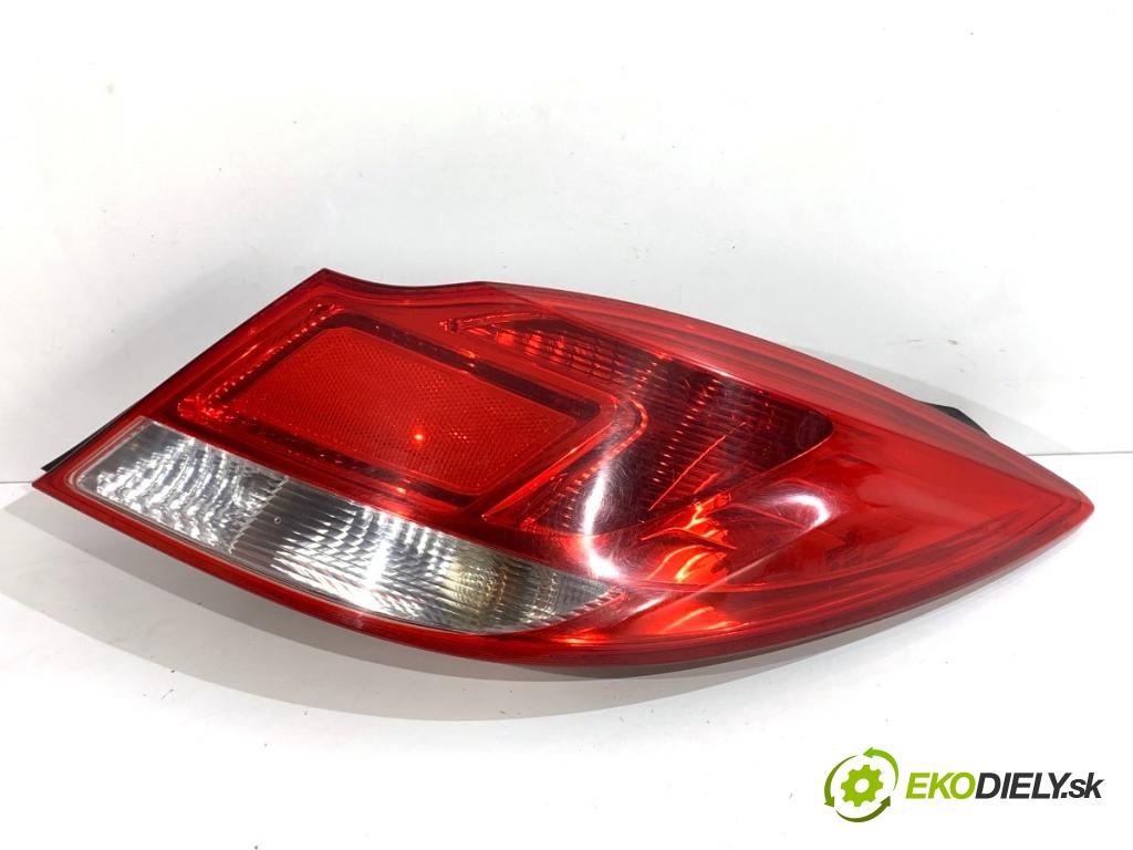 OPEL INSIGNIA A liftback 2009 118 kW 2.0 CDTI (68) 1956 Svetlo pravy zad 