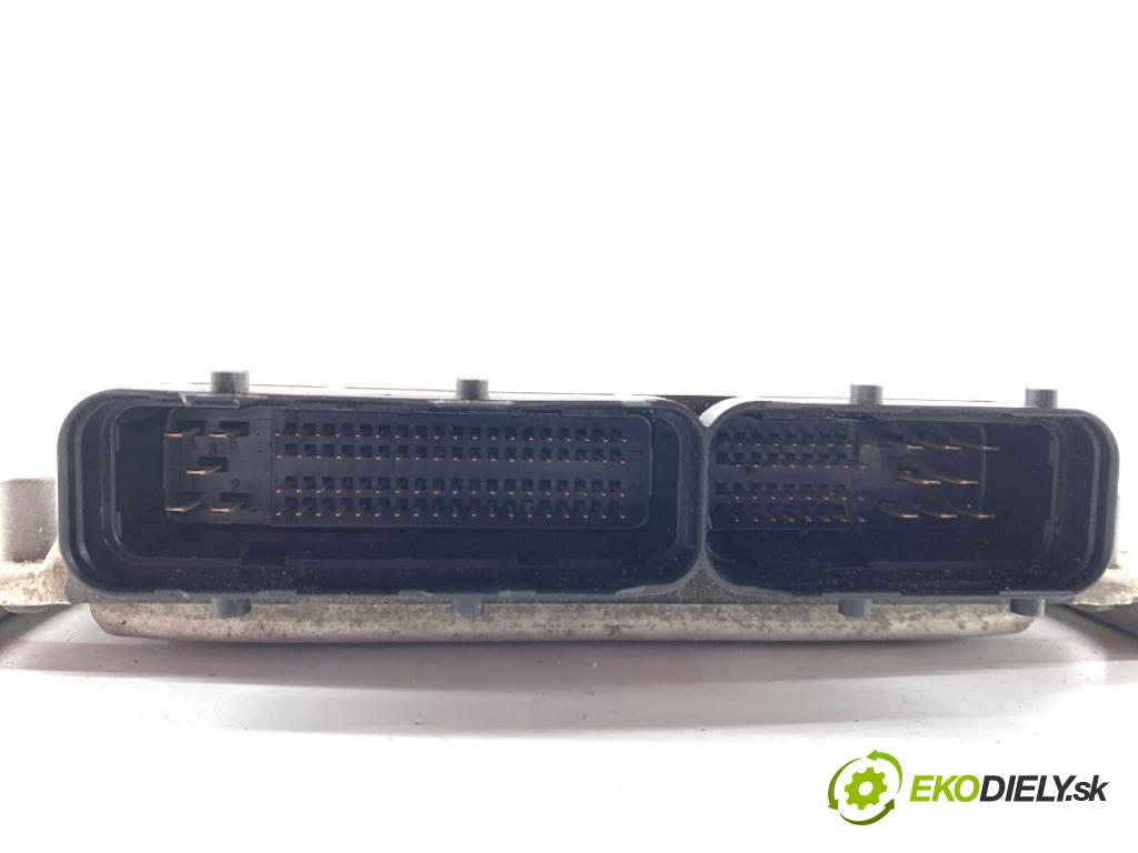 TOYOTA AYGO I liftback 2005 50 kW 1.0 (KGB10_) 998 riadiaca jednotka Motor 89661-0H022 (Riadiaca jednotka)