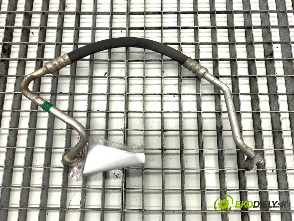 TOYOTA AYGO I liftback 2005 50 kW 1.0 (KGB10_) 998 rúrka klimatizace 88703-0H010A (Trubka klimatizace)