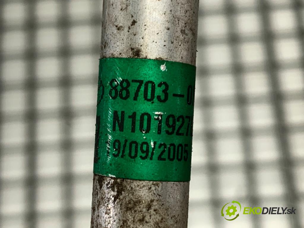 TOYOTA AYGO I liftback 2005 50 kW 1.0 (KGB10_) 998 rúrka klimatizace 88703-0H010A (Trubka klimatizace)