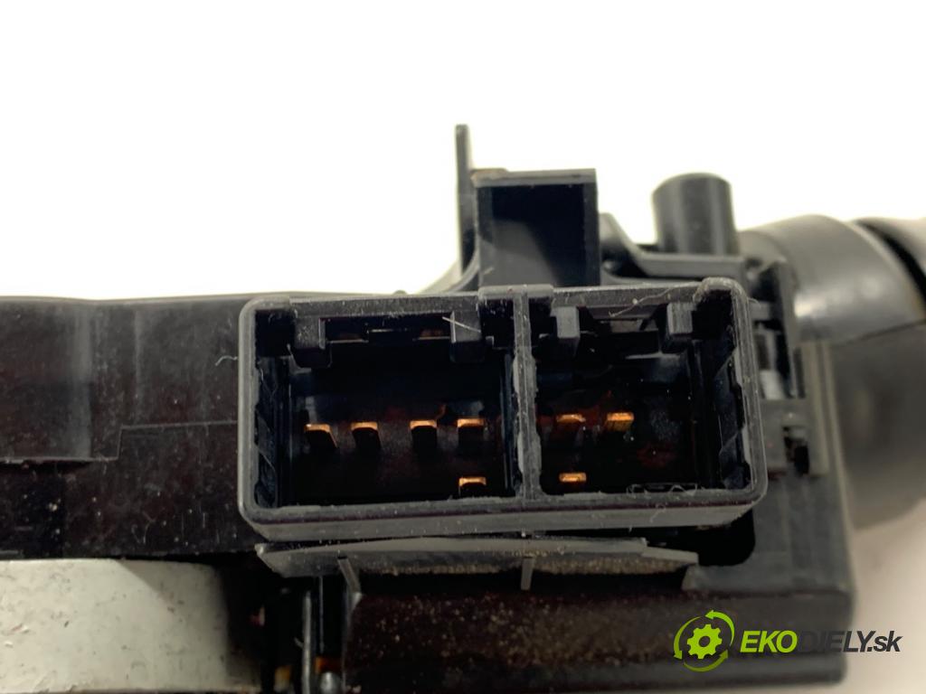 TOYOTA AYGO I liftback 2005 50 kW 1.0 (KGB10_) 998 Prepínač kombinovaný  (Prepínacie páčky pod volantom)