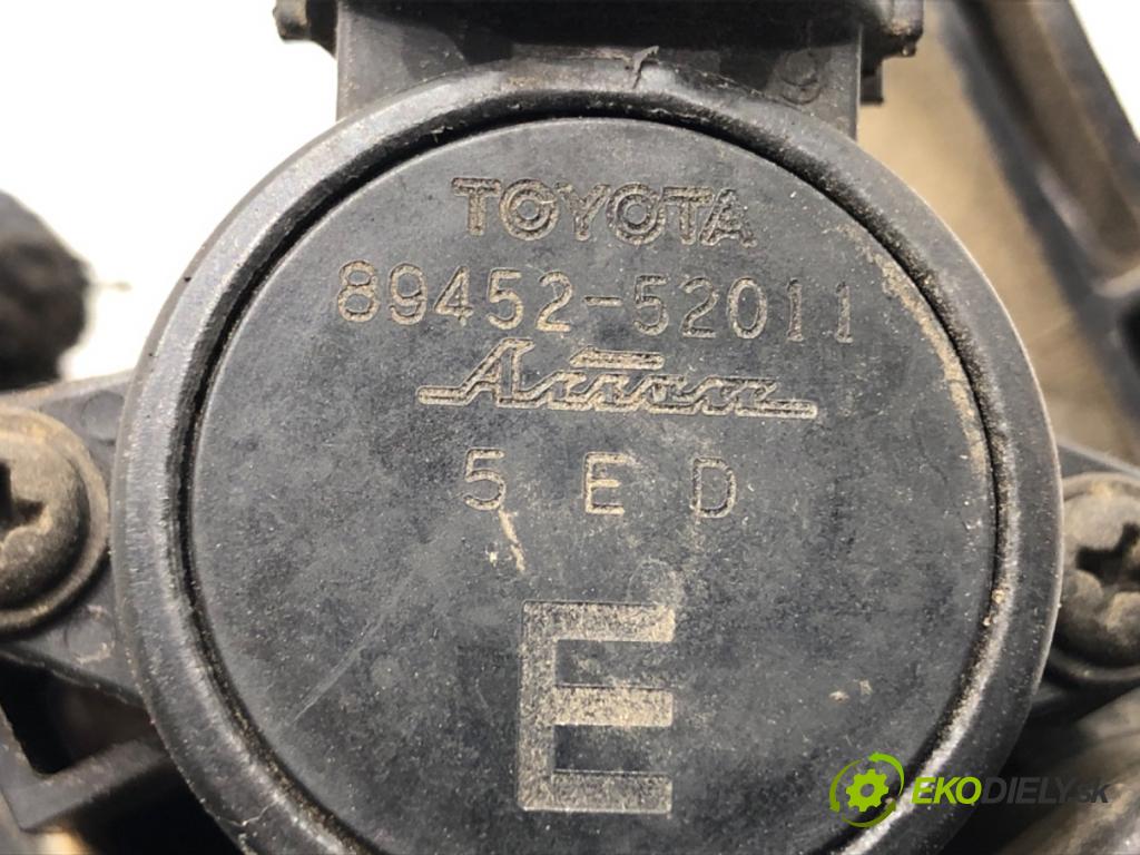 TOYOTA AYGO I liftback 2005 50 kW 1.0 (KGB10_) 998 Škrtiaca klapka 89452-52011 (Škrtiaca klapka)