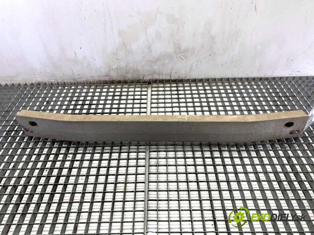 LEXUS CT liftback 2011 73 kW 200h (ZWA10_) 1798 Výstuha nárazníka zad  (Výstuha zadná)