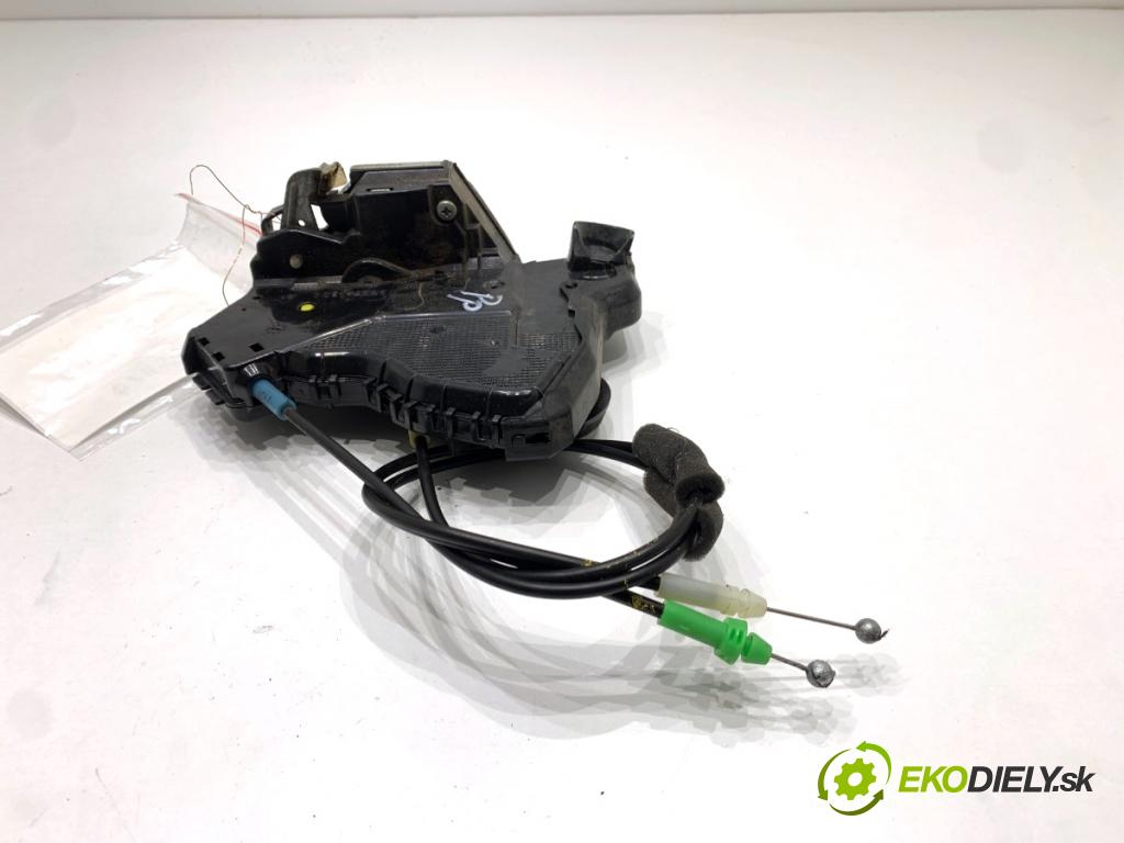 LEXUS CT liftback 2011 73 kW 200h (ZWA10_) 1798 zámok Dvere pravy predný
