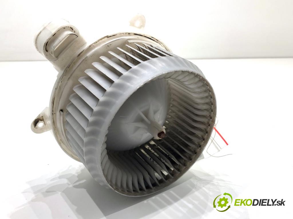 LEXUS CT liftback 2011 73 kW 200h (ZWA10_) 1798 ventilátor kúrenia 272600-0463