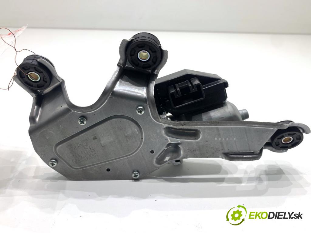 LEXUS CT liftback 2011 73 kW 200h (ZWA10_) 1798 Motor stieračov zad 85130-76010