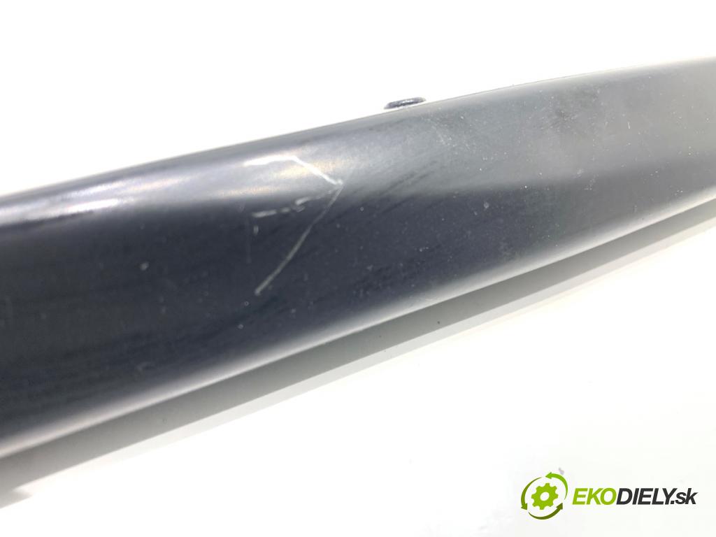 LEXUS CT liftback 2011 73 kW 200h (ZWA10_) 1798 Rameno stierače predný