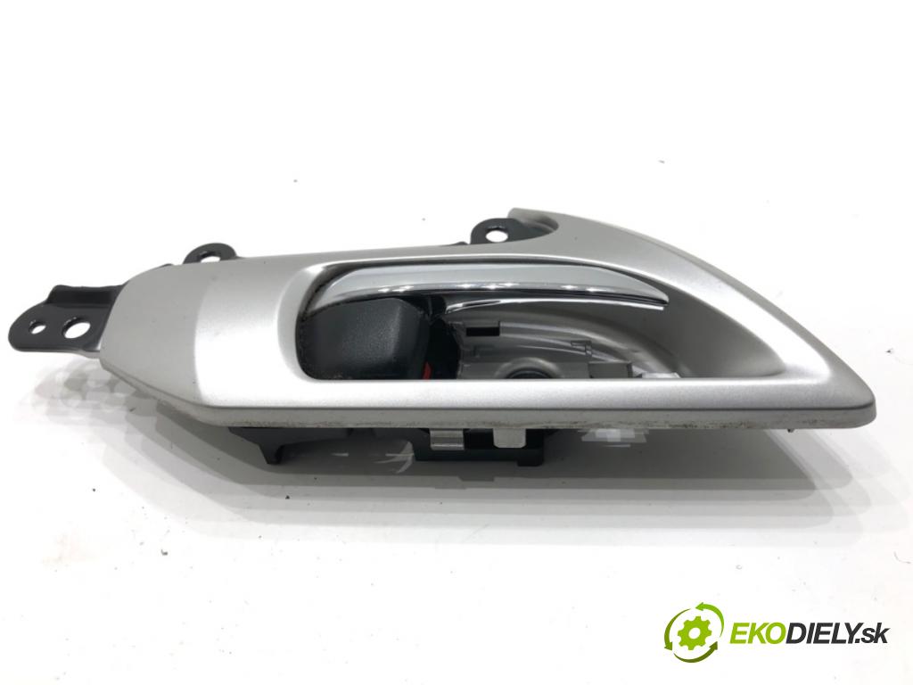 LEXUS CT liftback 2011 73 kW 200h (ZWA10_) 1798 Kľučka vnútorná pravy zad 69273-75010