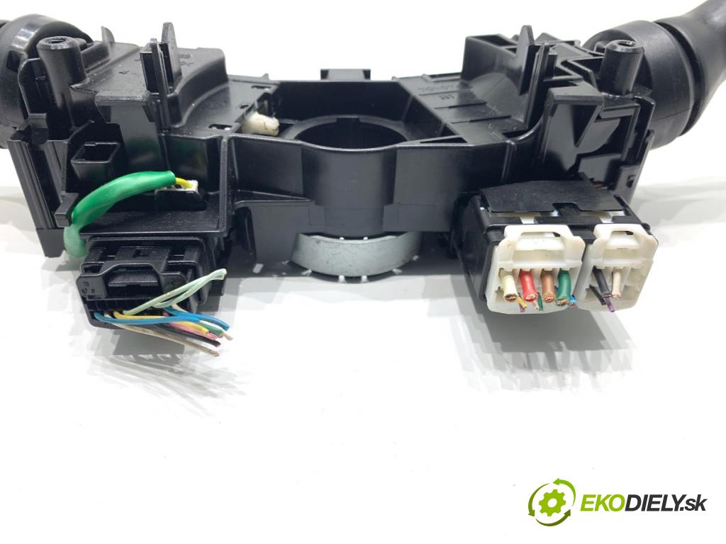 LEXUS CT liftback 2011 73 kW 200h (ZWA10_) 1798 Prepínač kombinovaný 173832 (Prepínacie páčky pod volantom)