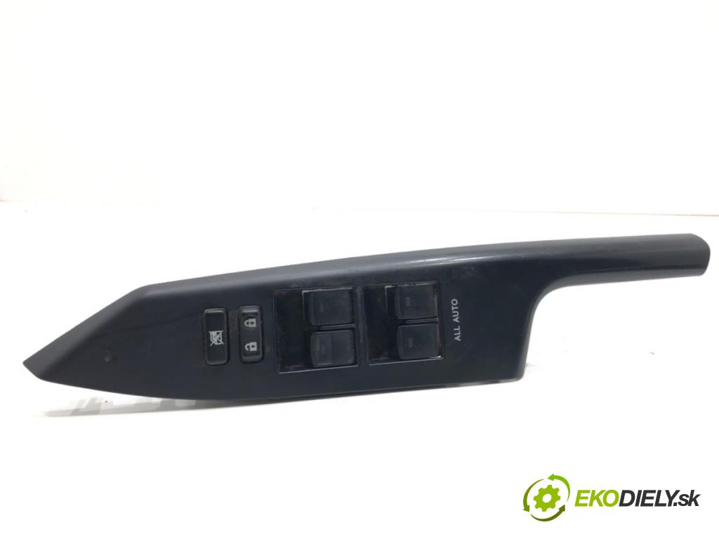 LEXUS CT liftback 2011 73 kW 200h (ZWA10_) 1798 Prepínač okien 74232-76010 (Prepínacie páčky pod volantom)