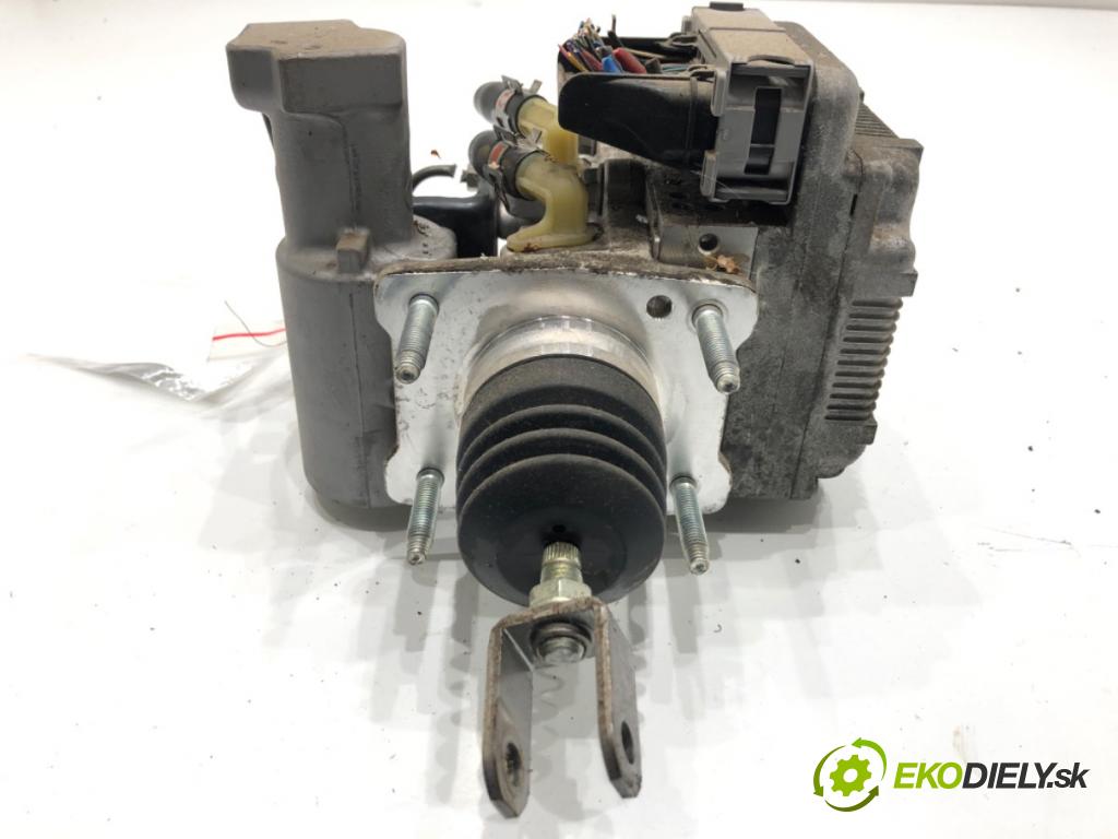 LEXUS CT liftback 2011 73 kW 200h (ZWA10_) 1798 pumpa ABS 47270-47030 (Pumpa ABS)