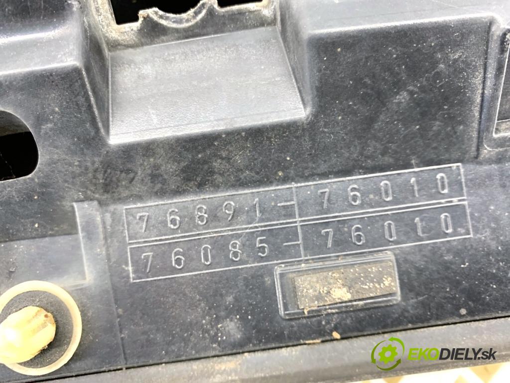 LEXUS CT liftback 2011 73 kW 200h (ZWA10_) 1798 Spoiler Svetlo brzdových svetiel 76891-76010