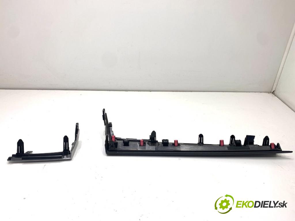 LEXUS CT liftback 2011 73 kW 200h (ZWA10_) 1798 lišty kryt 55662-76030 (Lišta)