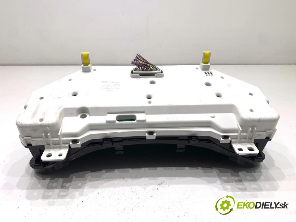 LEXUS CT liftback 2011 73 kW 200h (ZWA10_) 1798 Prístrojovka 83800-76040 (Prístrojová doska)