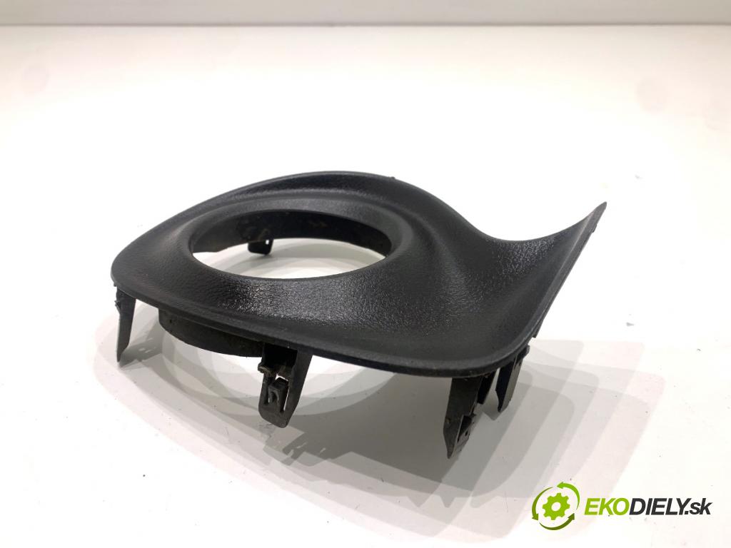 LEXUS CT liftback 2011 73 kW 200h (ZWA10_) 1798 Mriežky nárazníka ľavy predný 52113-76010