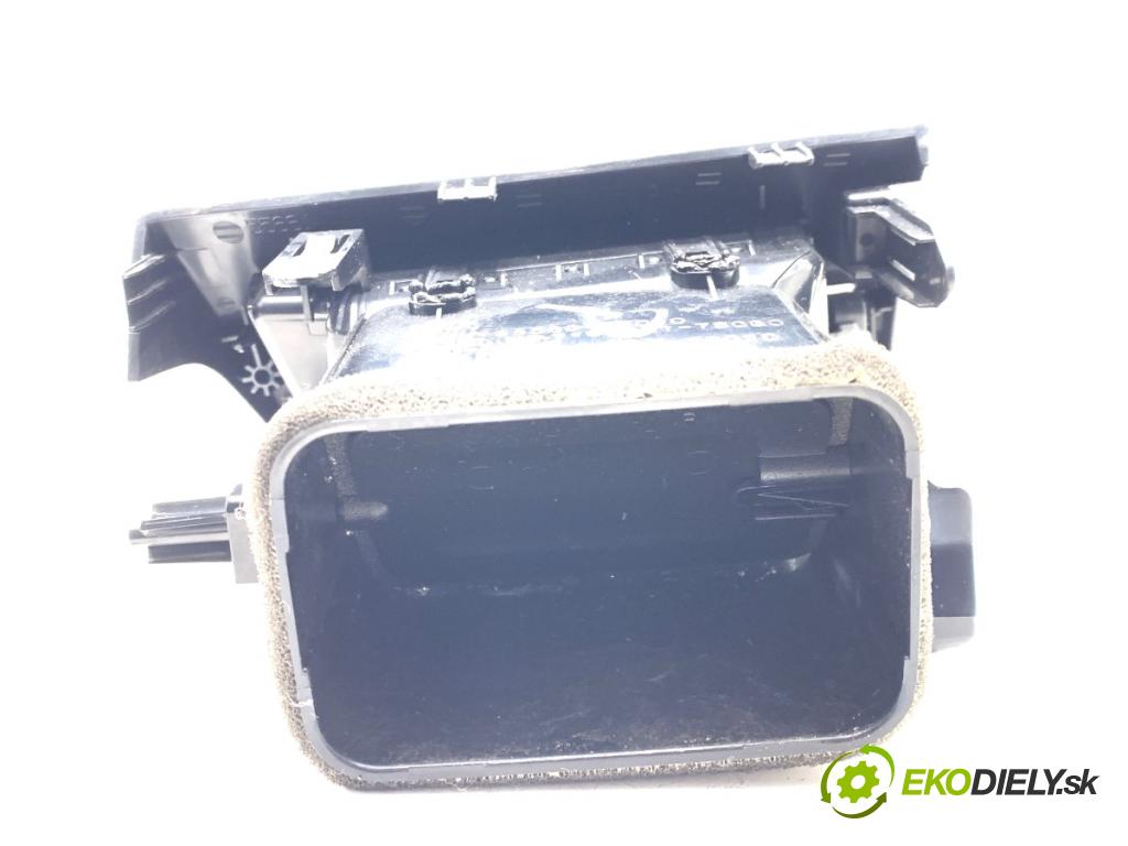 LEXUS CT liftback 2011 73 kW 200h (ZWA10_) 1798 Mriežky kúrenia pravy predný 55660-76010