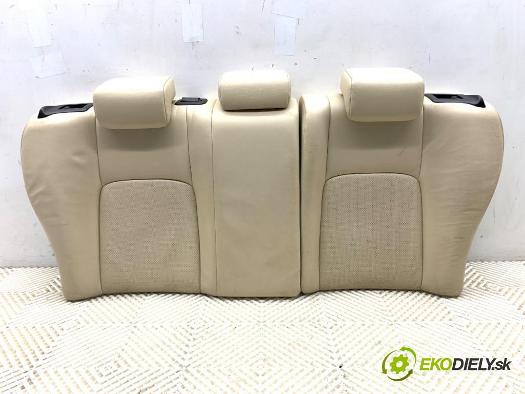 LEXUS CT liftback 2011 73 kW 200h (ZWA10_) 1798 Sedadlo druhý rad