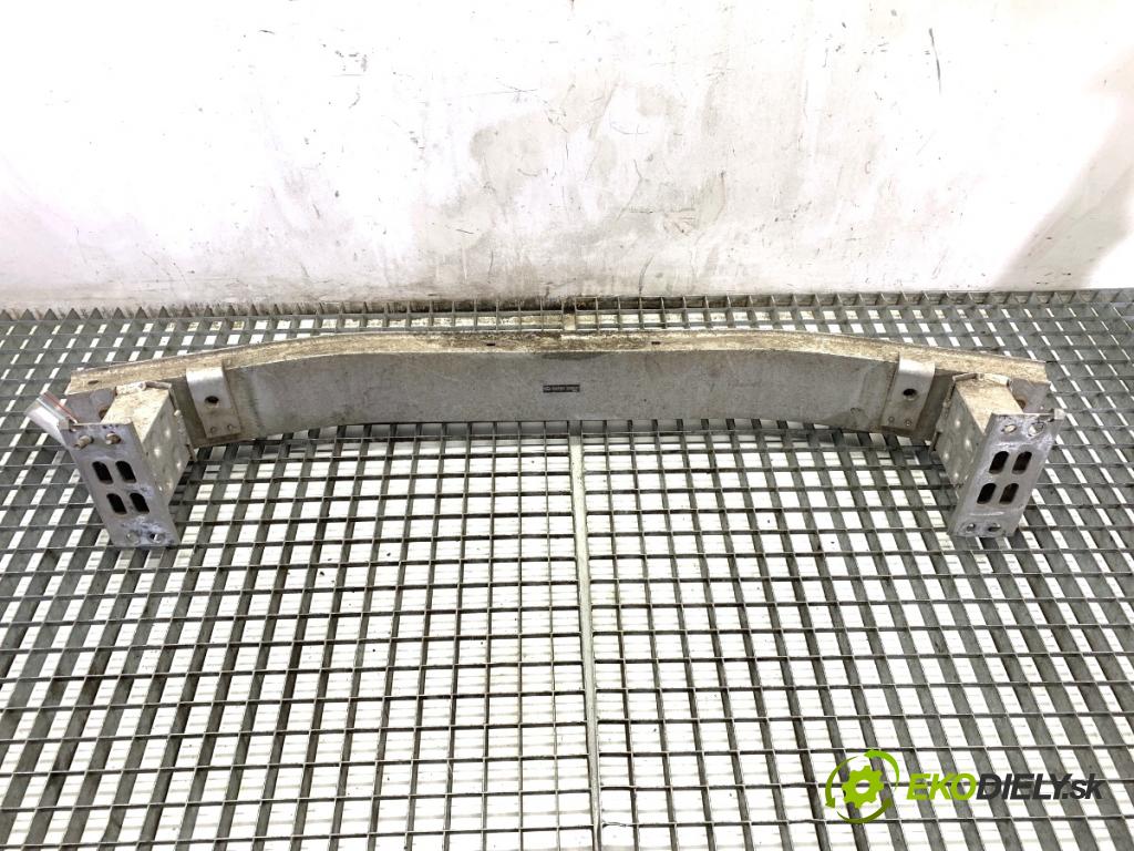 LEXUS CT liftback 2011 73 kW 200h (ZWA10_) 1798 Výstuha nárazníka predný  (Výstuha predná)