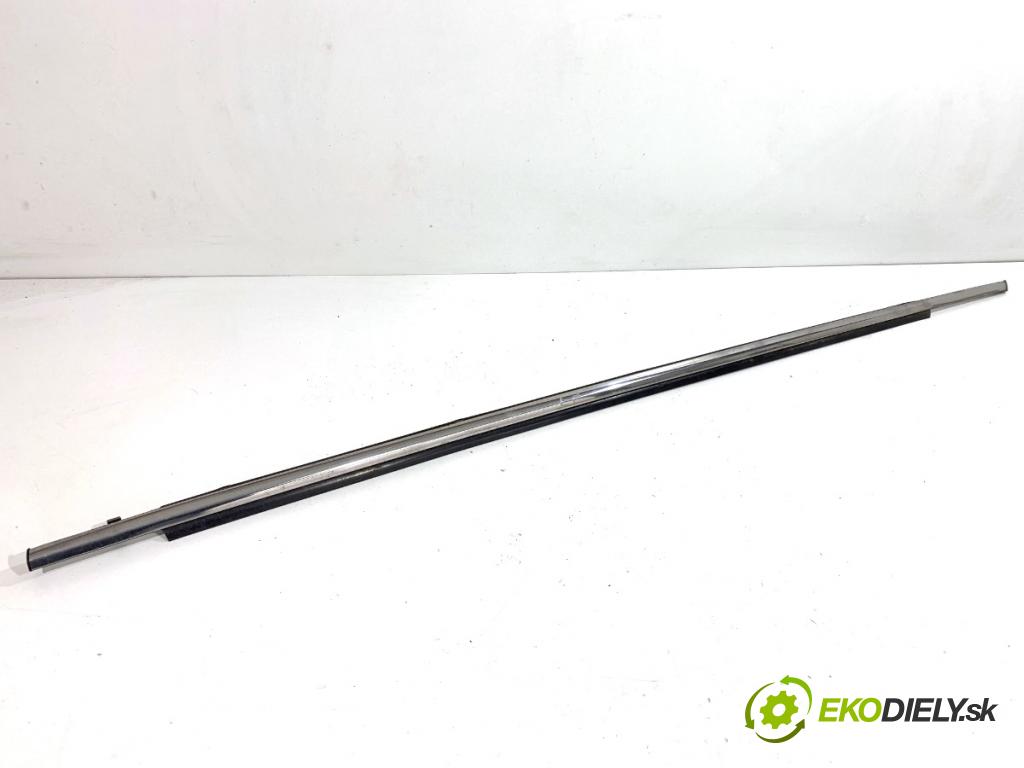 LEXUS CT liftback 2011 73 kW 200h (ZWA10_) 1798 Lišta Sbírání: predný ľavy 