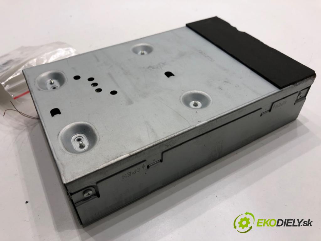 LEXUS CT liftback 2011 73 kW 200h (ZWA10_) 1798 zesilovač 86280-76010 (Zesilovač)