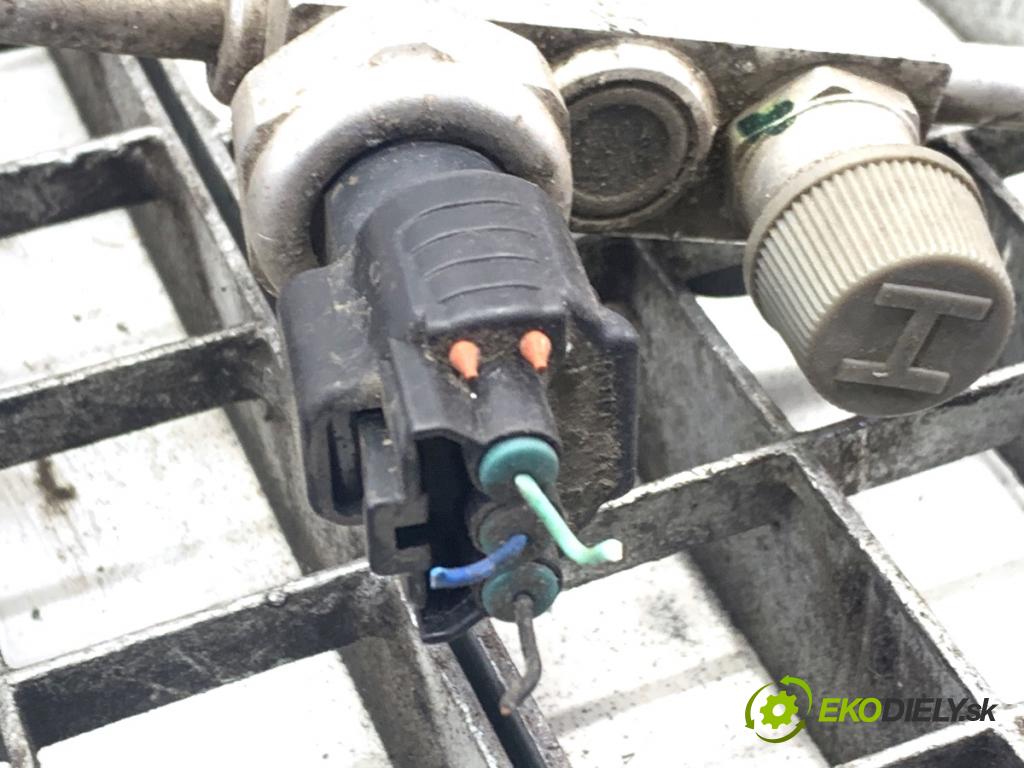 LEXUS CT liftback 2011 73 kW 200h (ZWA10_) 1798 rúrka klimatizácie  (Rúrka klimatizácie)