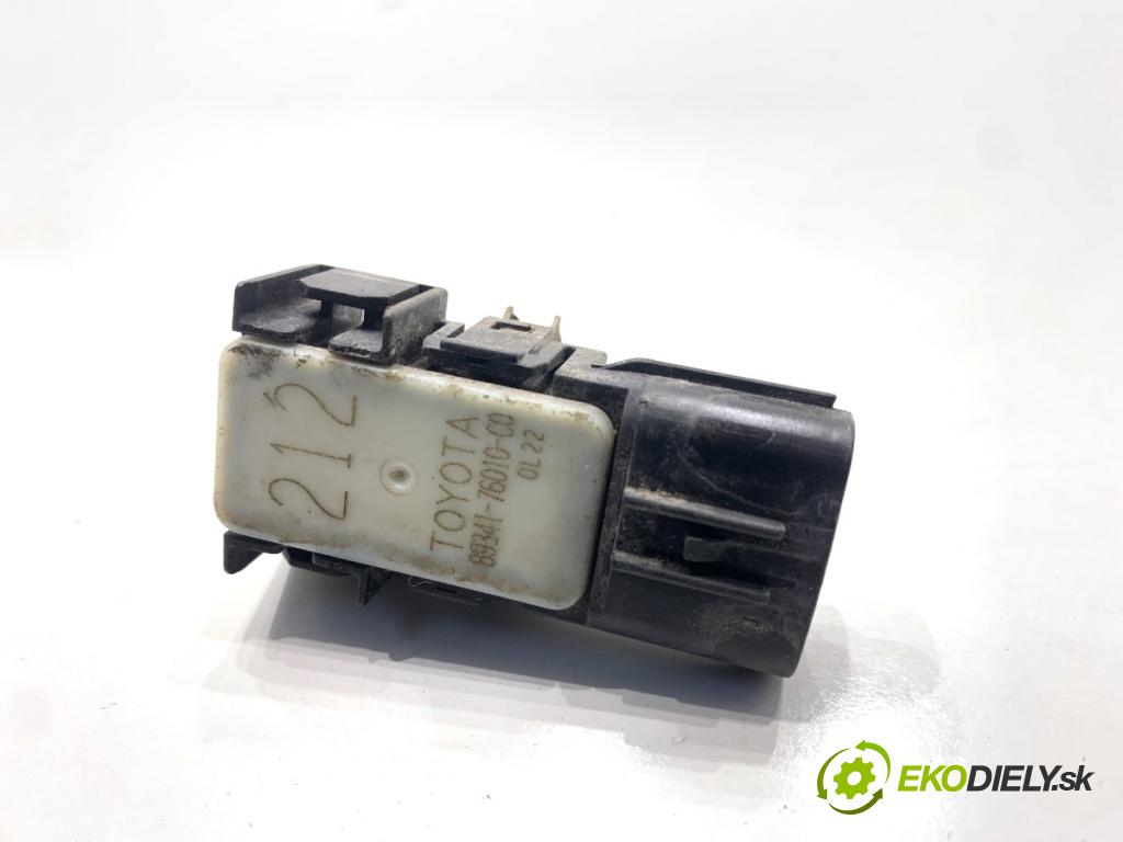 LEXUS CT liftback 2011 73 kW 200h (ZWA10_) 1798 Snímač PDC 89341-76010-C0