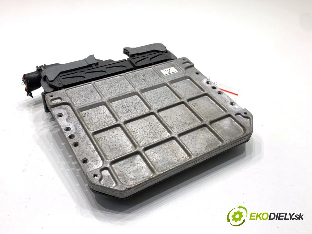 LEXUS CT liftback 2011 73 kW 200h (ZWA10_) 1798 riadiaca jednotka Motor 89661-76030 (Riadiaca jednotka)