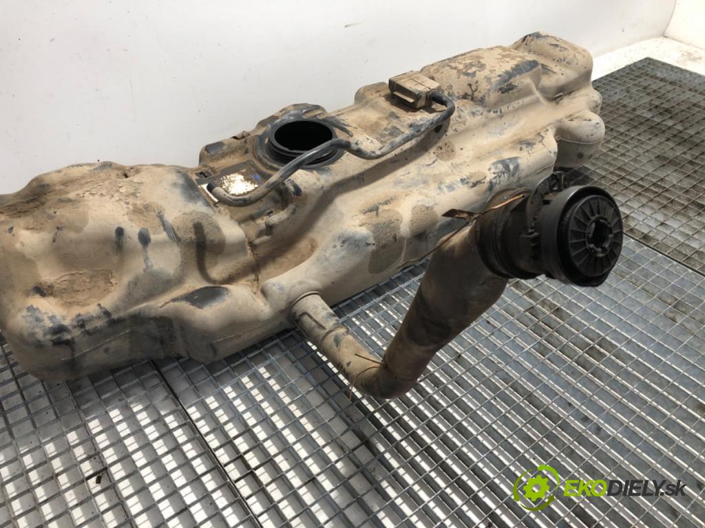 VW CARFTER 30 35 Autobus 2010 120 kW 2.5 TDI 2461 Nádržka paliva A9064407353 (Palivová nádrž)