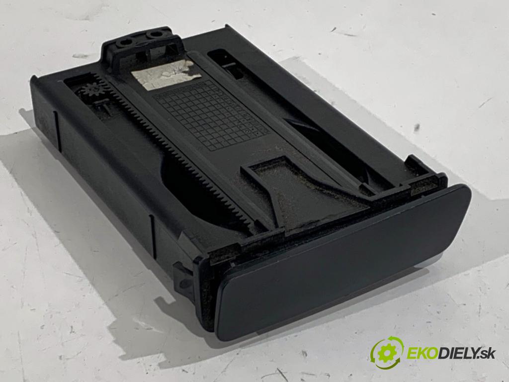 RENAULT LAGUNA III Kombi 2008 96 kW 2.0 dCi (KT07, KT0J, KT14, KT1A, KT1S) 1995 Držiak na nápoje  (Držiak (úchyt) na nápoje)