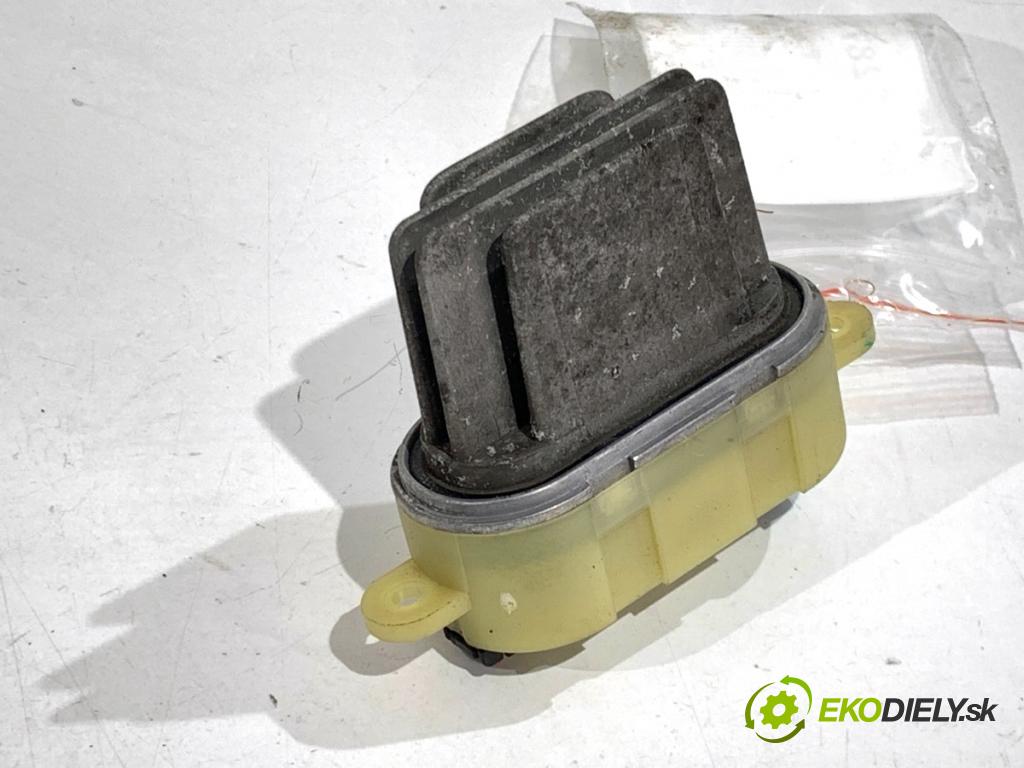 RENAULT LAGUNA III Kombi 2008 96 kW 2.0 dCi (KT07, KT0J, KT14, KT1A, KT1S) 1995 odpor rezistor topení vzduchu 52419741 (Odpor topení)