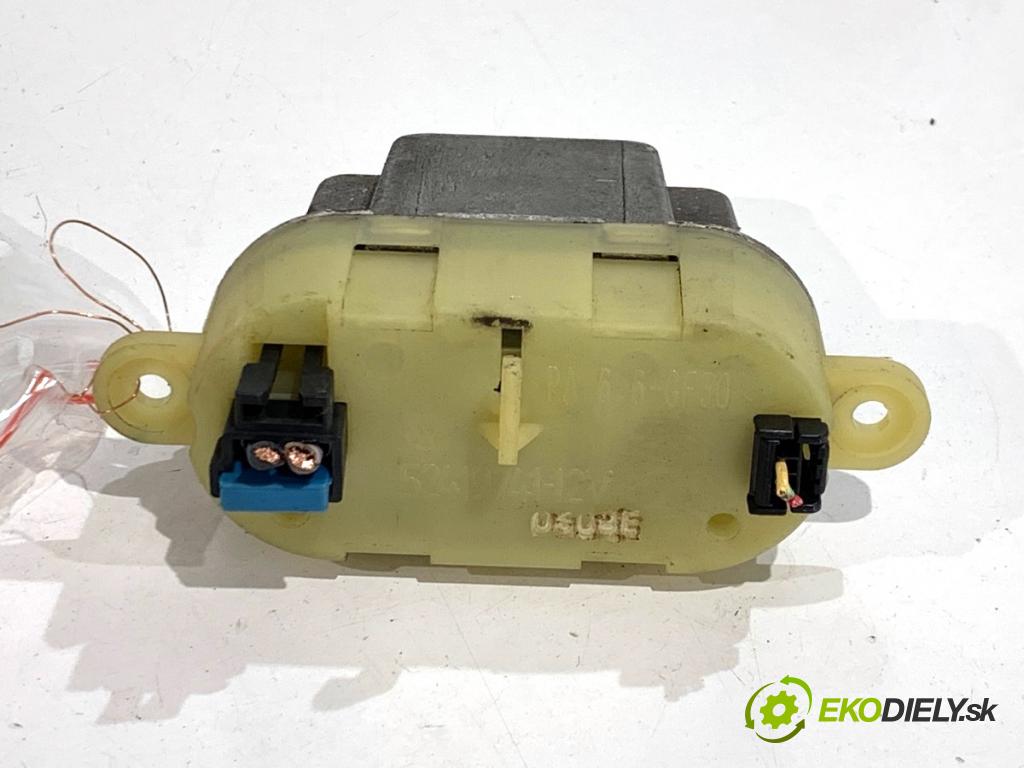 RENAULT LAGUNA III Kombi 2008 96 kW 2.0 dCi (KT07, KT0J, KT14, KT1A, KT1S) 1995 odpor rezistor topení vzduchu 52419741 (Odpor topení)