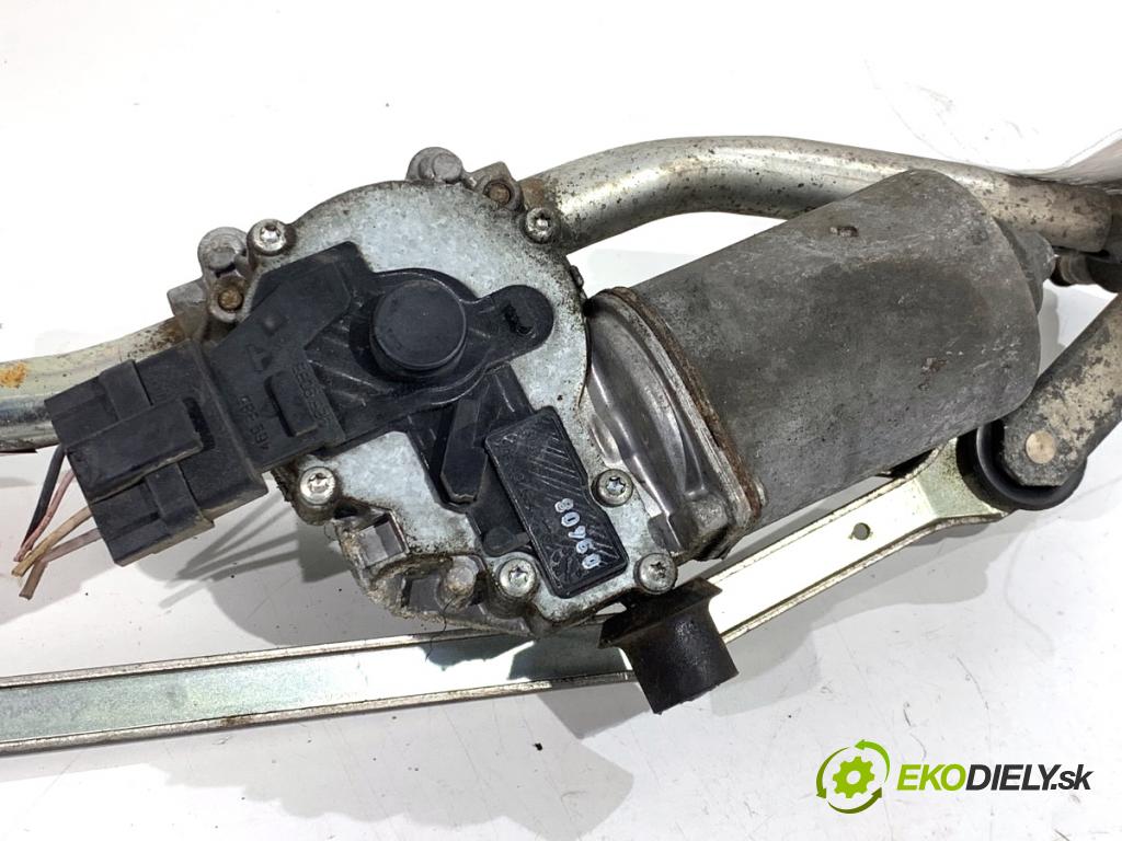 RENAULT LAGUNA III Kombi 2008 96 kW 2.0 dCi (KT07, KT0J, KT14, KT1A, KT1S) 1995 Mechanizmus stieračov predný 54527211 (Motorček stieračov predný)