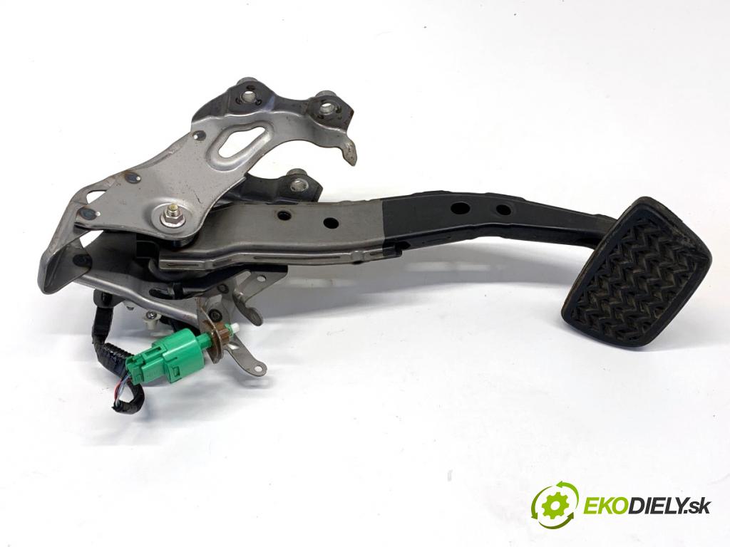LEXUS CT liftback 2011 73 kW 200h (ZWA10_) 1798 pedal brzdy 89510-47050