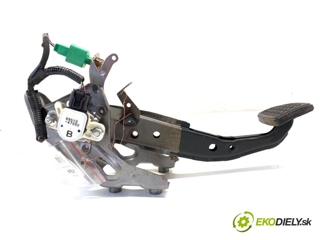LEXUS CT liftback 2011 73 kW 200h (ZWA10_) 1798 pedal brzdy 89510-47050