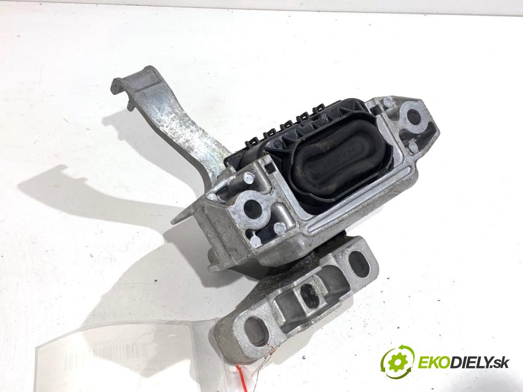 AUDI Q3 II ---  --- --- --- AirBag Motor ľavá strana 5WA199262D (Držiak motora)