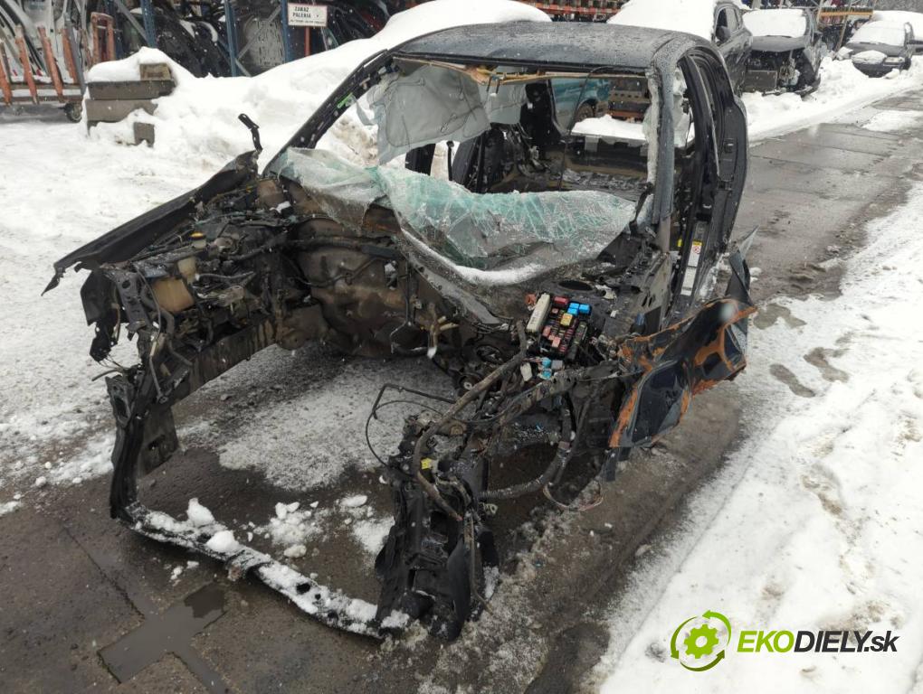 LEXUS CT liftback 2011 73 kW 200h (ZWA10_) 1798 karoséria ČTVRŤÁK: Blatník prah strecha PODŁUŻNICA