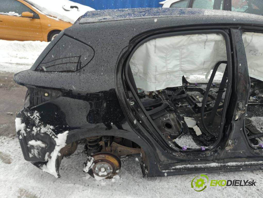 LEXUS CT liftback 2011 73 kW 200h (ZWA10_) 1798 karoséria ČTVRŤÁK: Blatník prah strecha PODŁUŻNICA