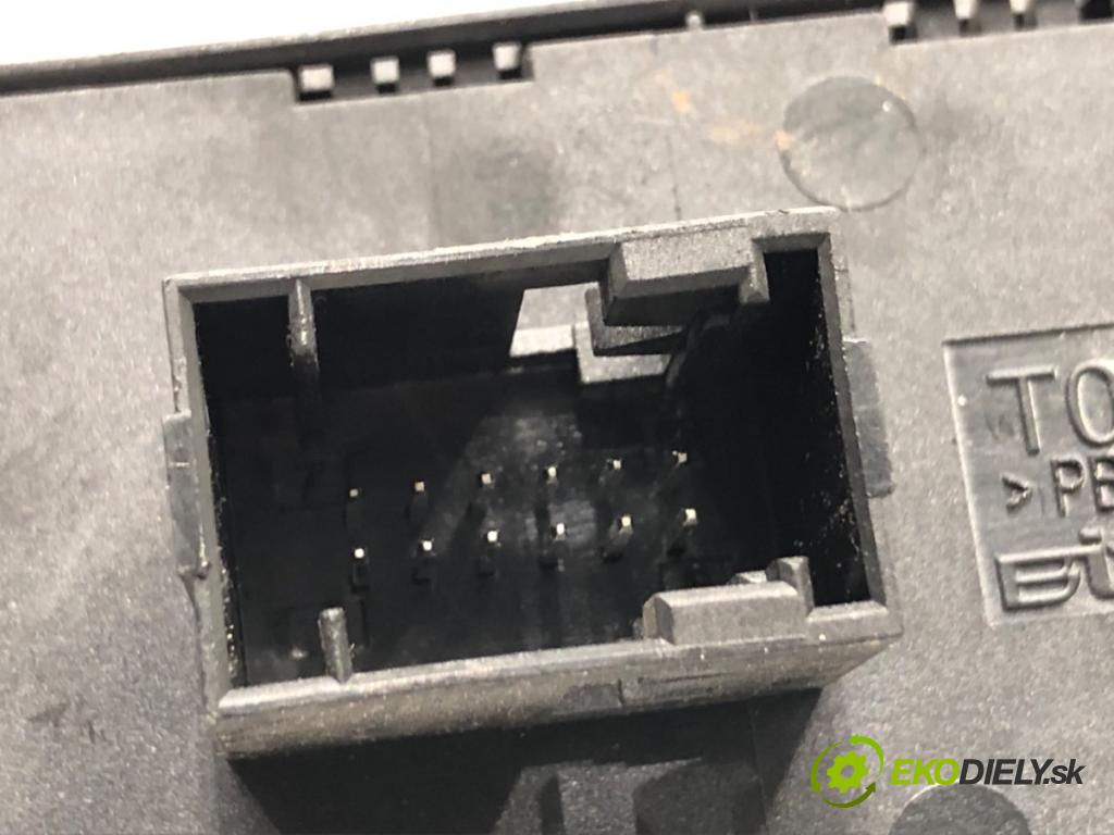 FIAT DOBLO II Autobus 2014 77 kW 1.6 D Multijet (263AXD1B) 1598 Prepínač okien 7354986800 (Prepínacie páčky pod volantom)