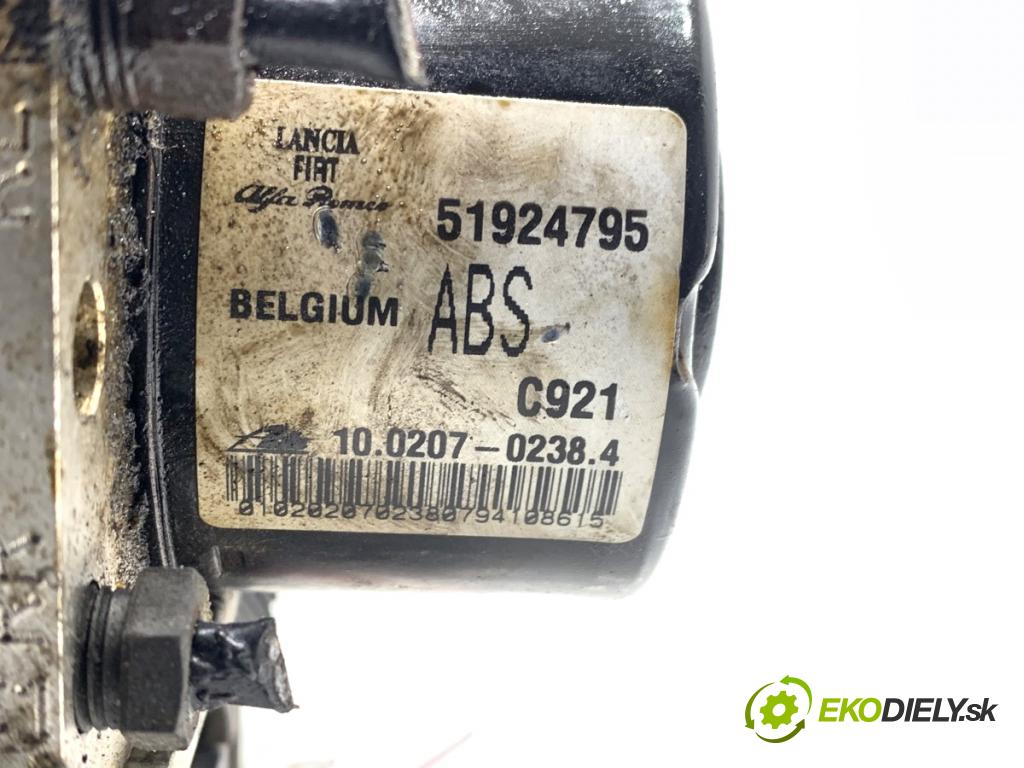 FIAT DOBLO II Autobus 2014 77 kW 1.6 D Multijet (263AXD1B) 1598 Pumpa ABS 51924795 (Pumpa ABS)