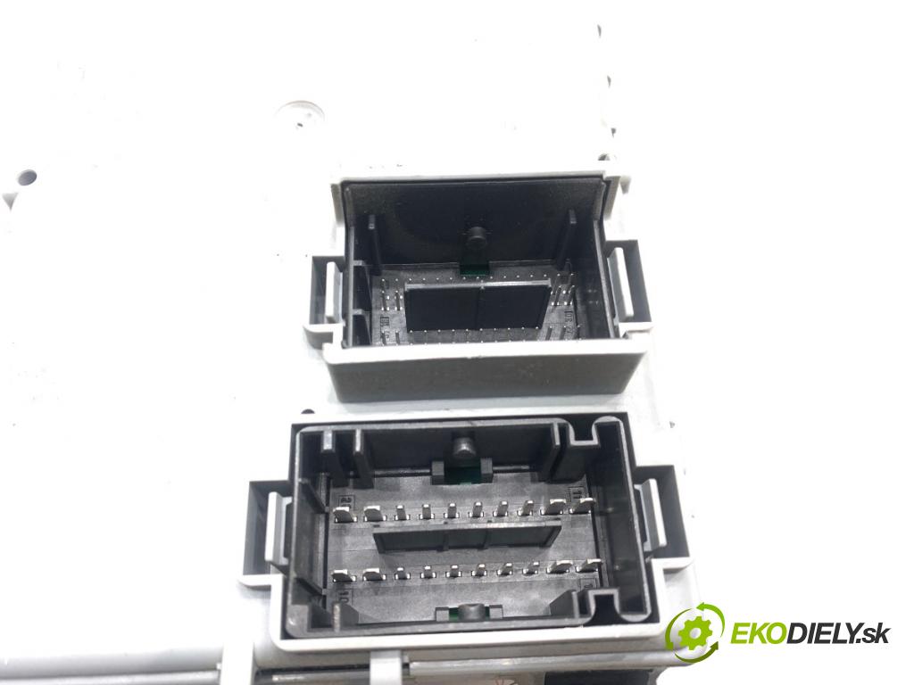 FIAT DOBLO II Autobus 2014 77 kW 1.6 D Multijet (263AXD1B) 1598 Modul BSI 00519383540 (Poistková skrinka)