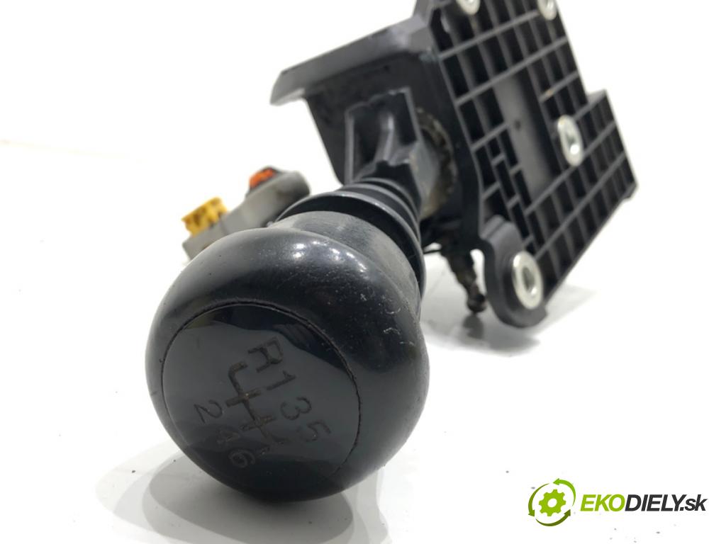 FIAT DOBLO II Autobus 2014 77 kW 1.6 D Multijet (263AXD1B) 1598 kulisa 553468290 (Řadicí páka (kulisa) )