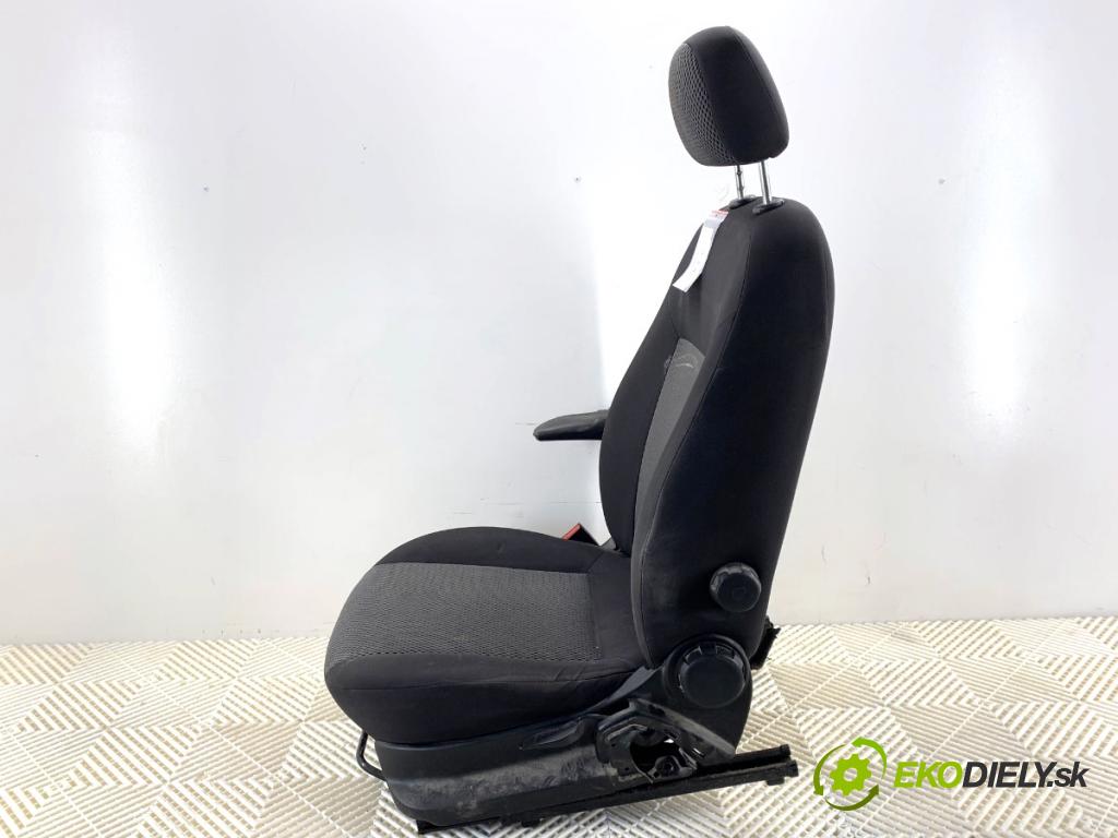 FIAT DOBLO II Autobus 2014 77 kW 1.6 D Multijet (263AXD1B) 1598 Sedadlo ľavy predný