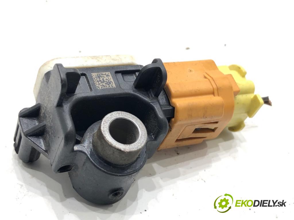 FIAT DOBLO II Autobus 2014 77 kW 1.6 D Multijet (263AXD1B) 1598 Snímač nárazu 50509588 (Snímač nárazu)