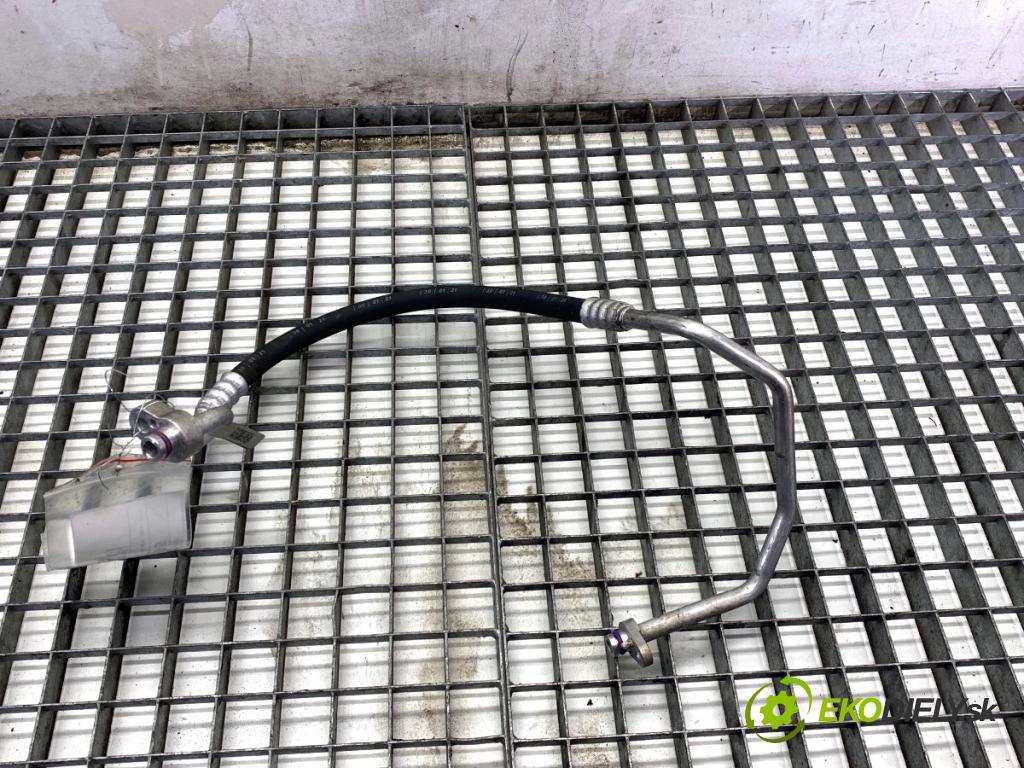 AUDI Q3 II SUV 2021 110 kW 35 TFSI Mild Hybrid 1498 rúrka klimatizace 5QF816721AQ (Trubka klimatizace)