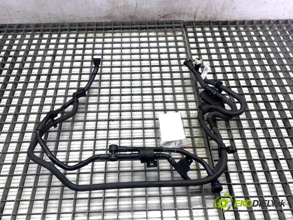 AUDI Q3 II SUV 2021 110 kW 35 TFSI Mild Hybrid 1498 Rúrka PALIVO: 05E133723AE