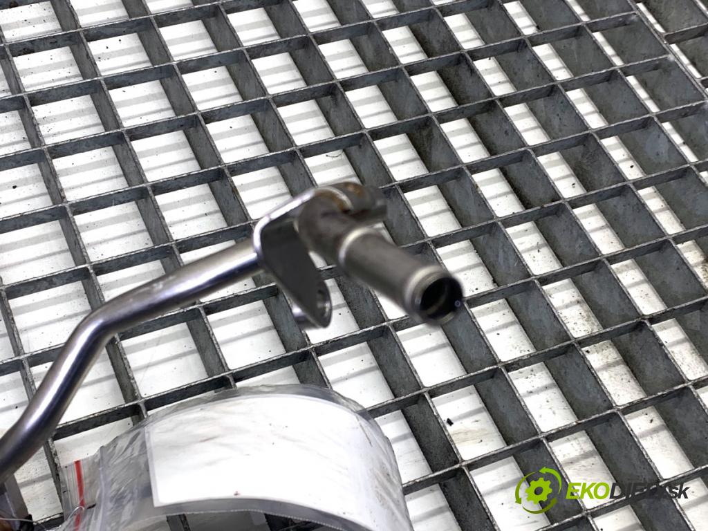 AUDI Q3 II SUV 2021 110 kW 35 TFSI Mild Hybrid 1498 rúrka turba 05E121497A (Hadica turbodúchadla)