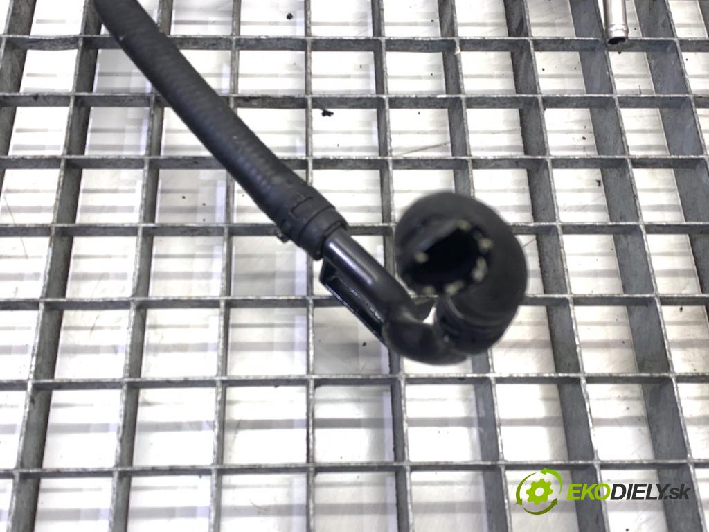 AUDI Q3 II SUV 2021 110 kW 35 TFSI Mild Hybrid 1498 rúrka turba 05E121497A (Hadica turbodúchadla)