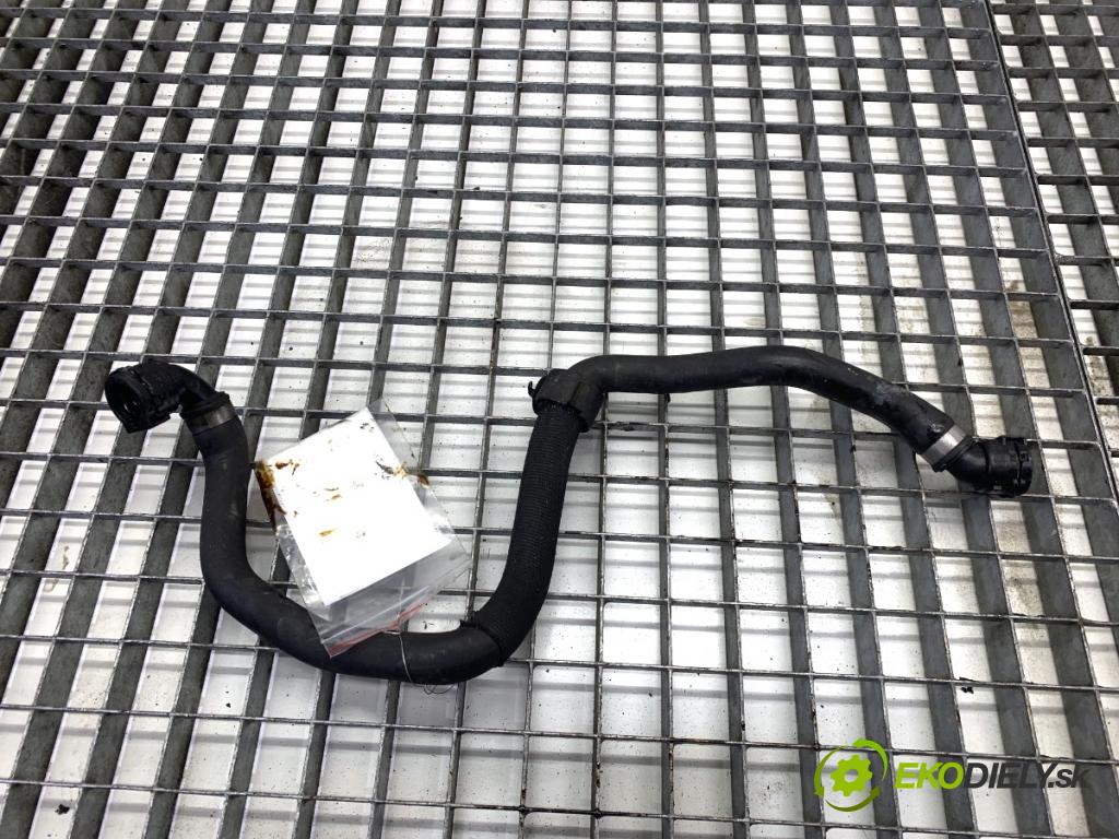 BMW F16 SUV 2014 190 kW xDrive 30 d 2993 rozdělovač vody 7509984